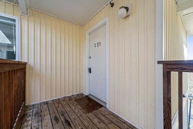 Photo - 303 Smith Level Rd House