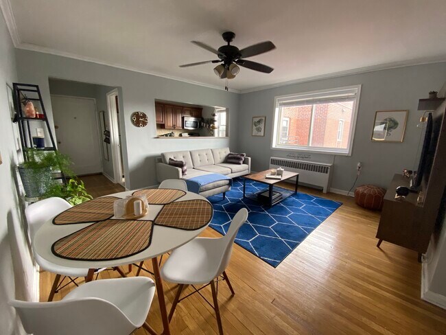 Foto del edificio - 210 Woodcliff Ave