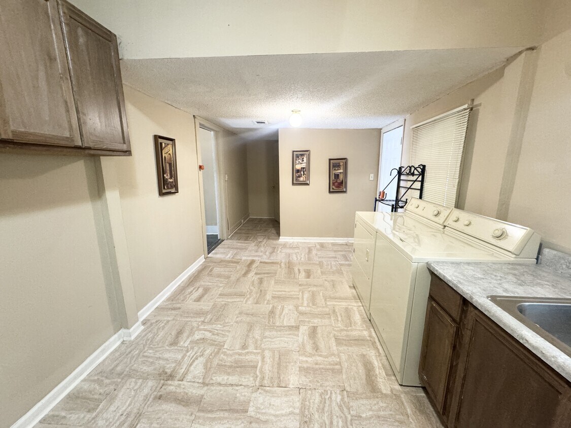 Foto del edificio - 569 Colquitt St