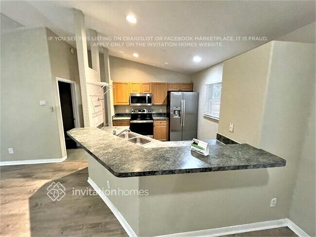 Building Photo - 6298 Bluery Ave