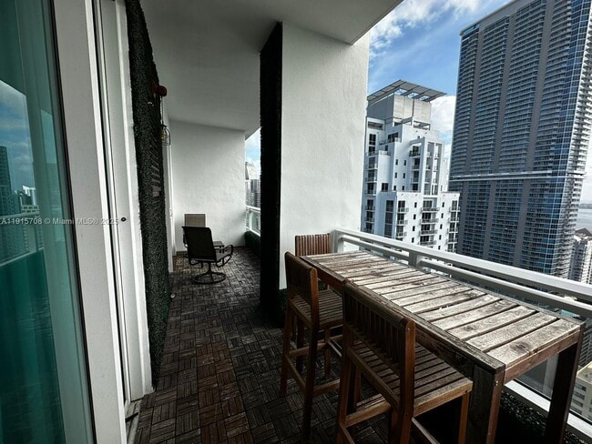Building Photo - 1080 Brickell Ave
