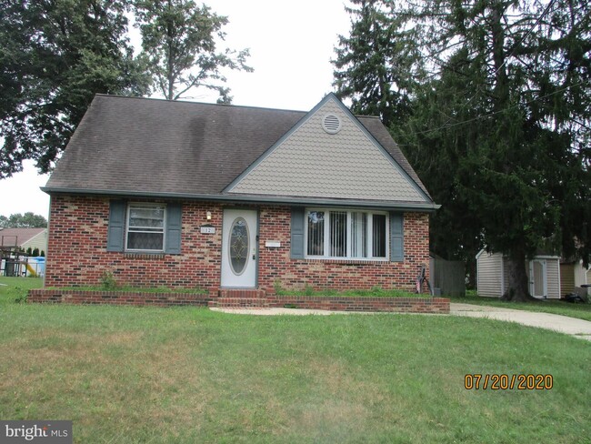 Building Photo - 12 Overbrook Ave