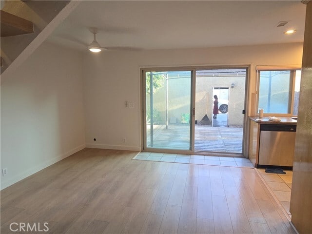 Foto del edificio - 5241 Salisbury Cir