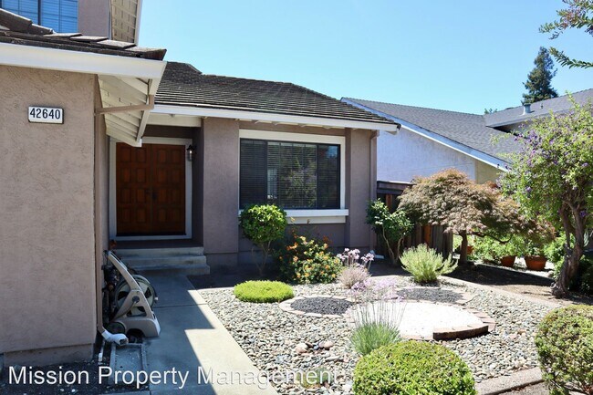 Foto del edificio - 4 br, 3 bath House - 42640 Scofield Dr
