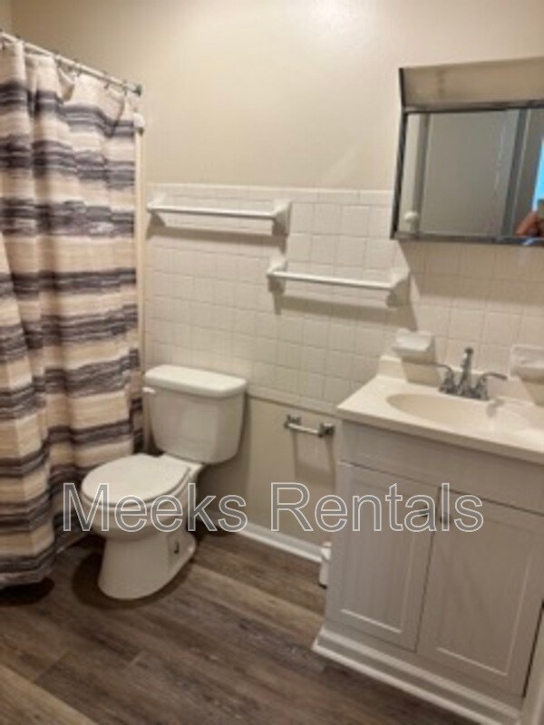 Building Photo - 1739 6th Ave