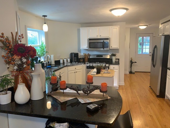 Foto del edificio - 35 Newbern Ave