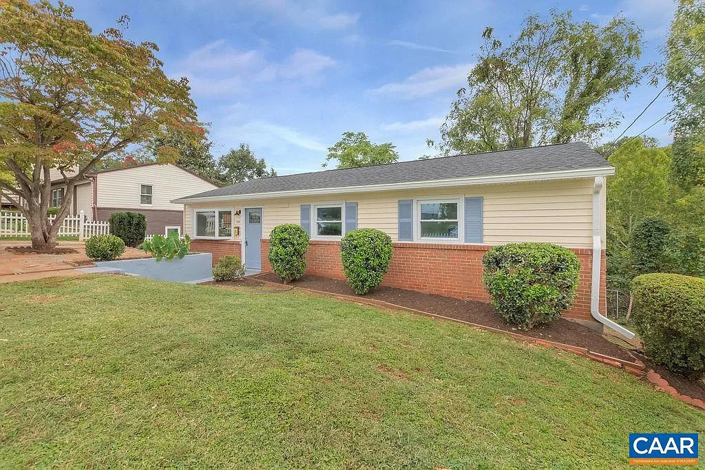 Foto principal - 1643 Meridian St