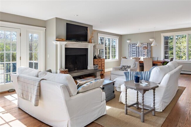 Foto del edificio - 72 Summerfield Ln