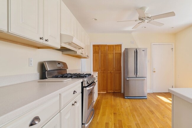 Building Photo - 18 Newcastle Rd