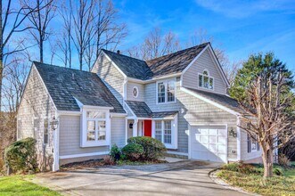 Building Photo - 11620 Old Brookville Ct