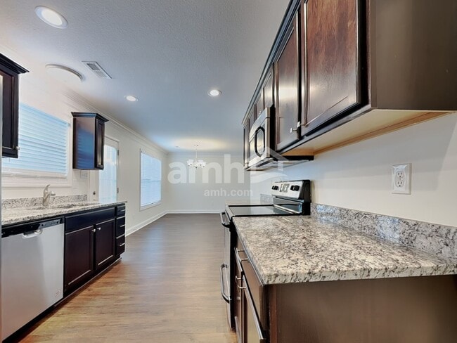 Foto del edificio - 1812 Mahogany Wood Trail