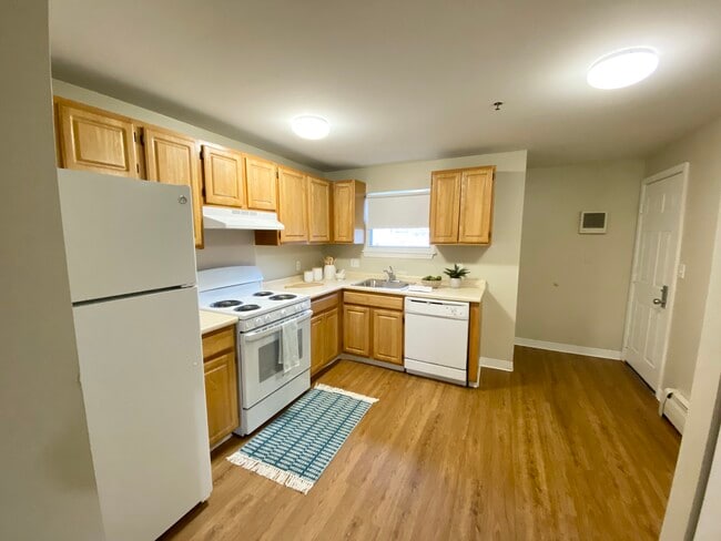 Building Photo - 26 Saint Alphonsus St