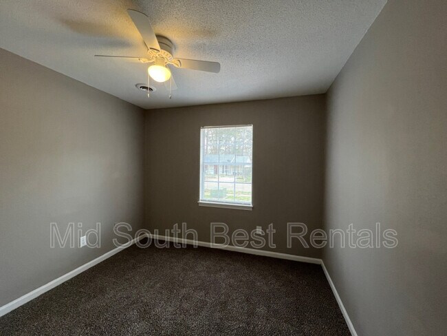 Building Photo - 782 Archie Dr