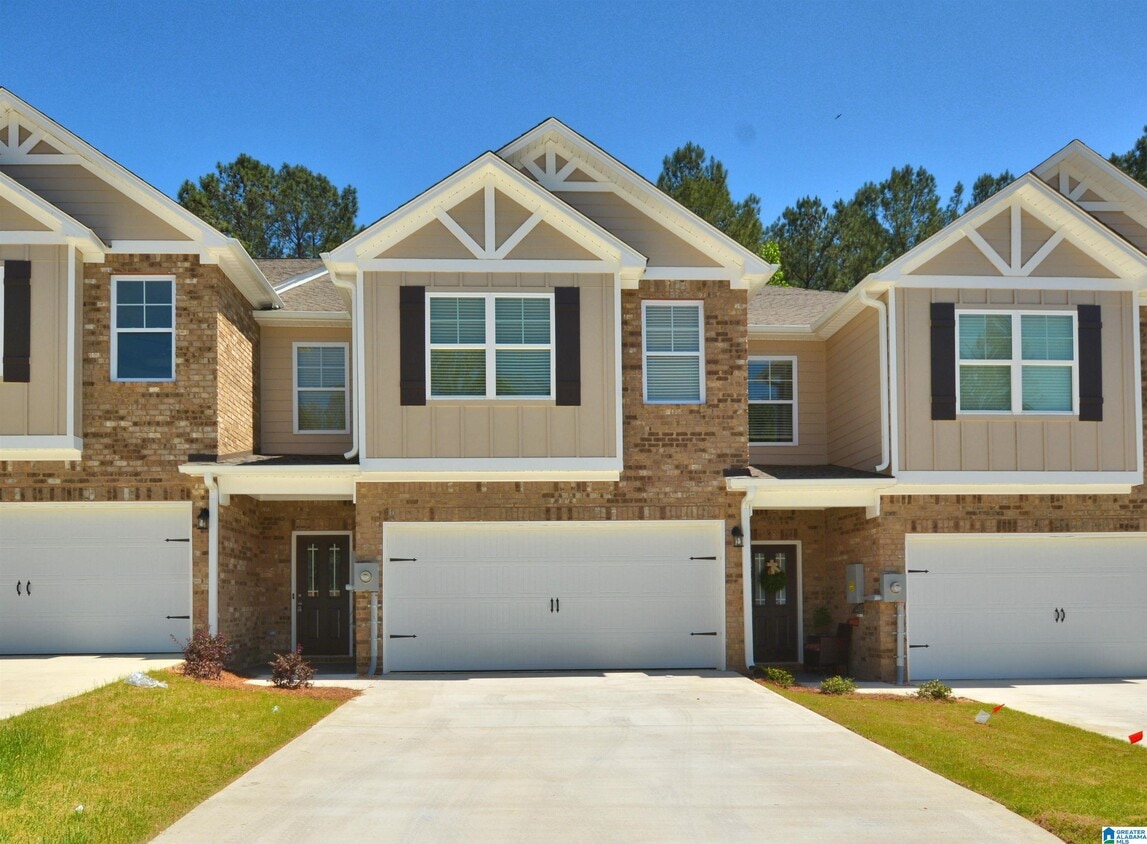 529 Polo Way, Chelsea, AL 35043 Townhome Rentals in Chelsea AL
