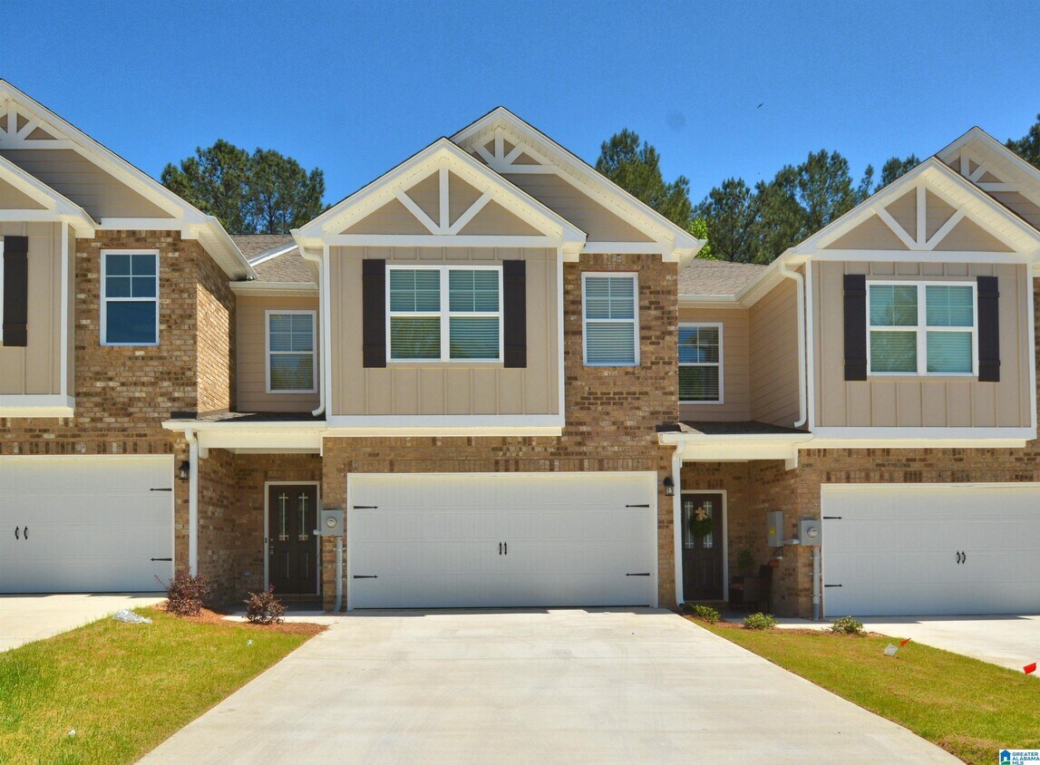529 Polo Way, Chelsea, AL 35043 Townhome Rentals in Chelsea AL