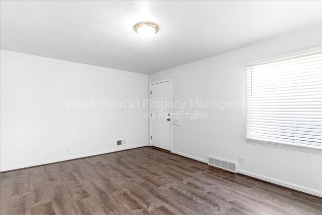 Building Photo - 2709 Gramercy Ave