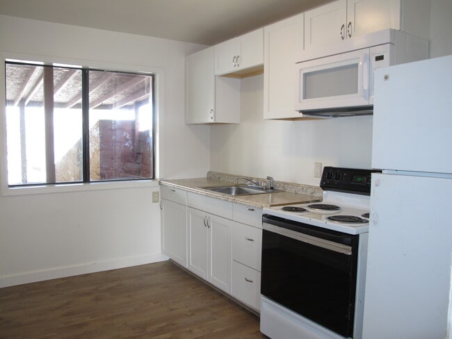 Building Photo - 446 N 22nd St