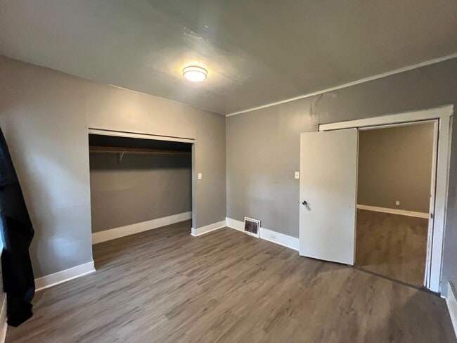 Building Photo - 1700 N 36th St