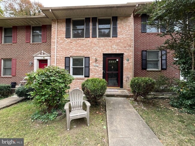 Foto del edificio - 255 Farrell Ln