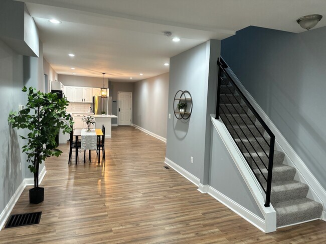 Building Photo - 3456 Park Heights Ave