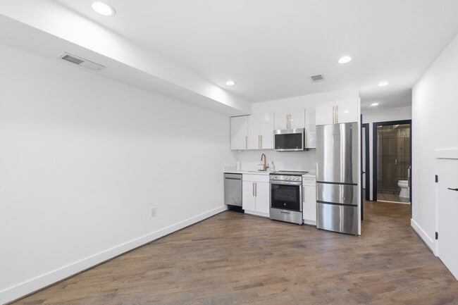 Building Photo - 1808 Benning Rd NE