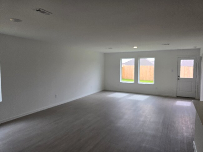 Building Photo - 10268 Prairie Dunes Ln