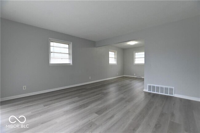 Foto del edificio - 5820 E 40th St