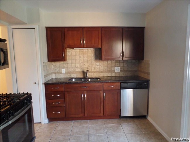 Building Photo - 1140 Kings Cove Dr
