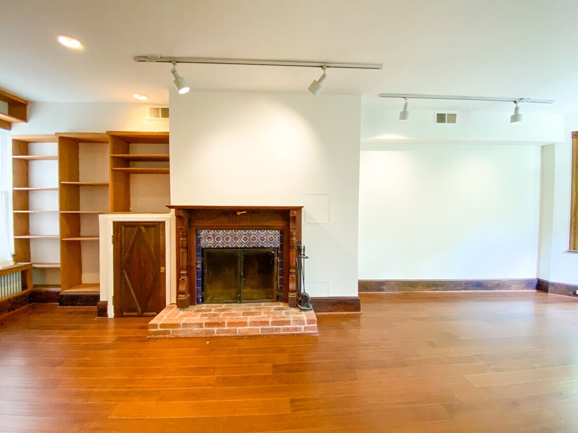 Primary Photo - 2226 Decatur Pl NW