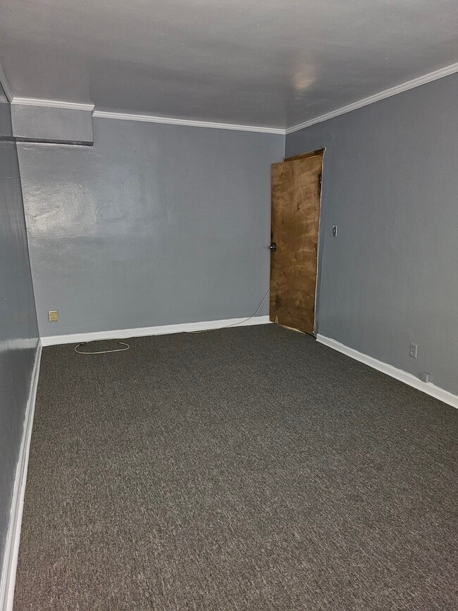 Foto del edificio - 855 E 55th St