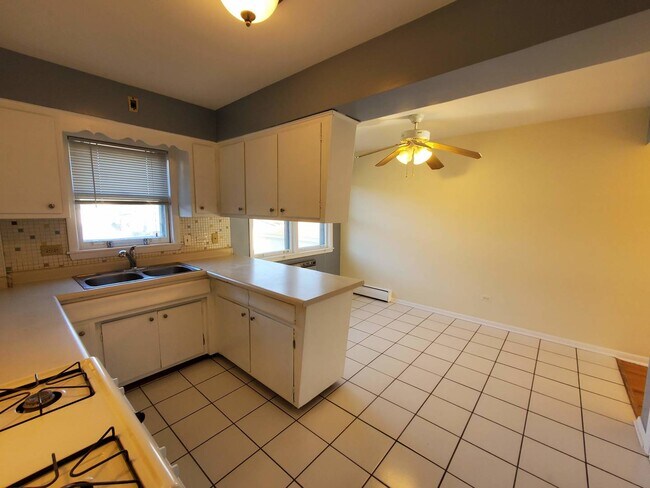 Foto del edificio - 3517 N Marmora Ave