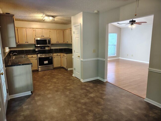 Foto del edificio - 642 Aspen St