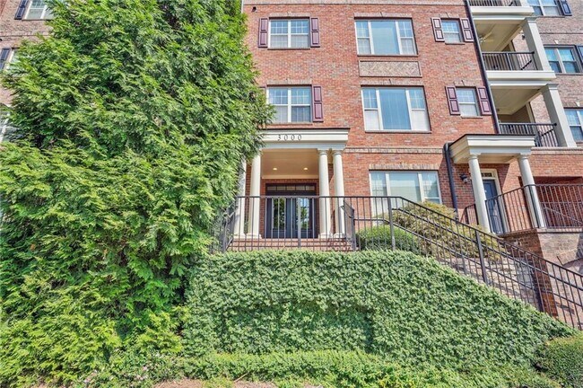 Foto del edificio - 2300 Peachford Rd