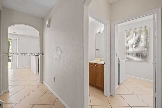 Foto del edificio - 8401 SW 25th Ct