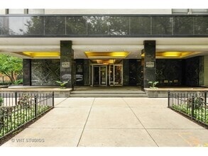 Building Photo - 1445 N State Pkwy
