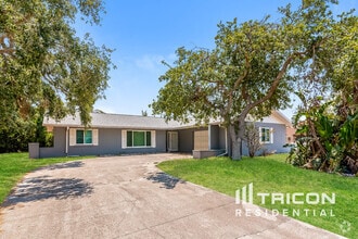 Building Photo - 7343 Uranus Dr