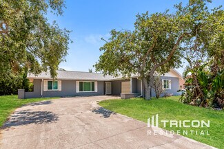 Building Photo - 7343 Uranus Dr