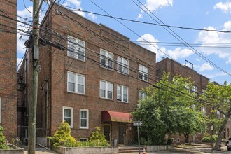 Building Photo - 248 Clendenny Ave