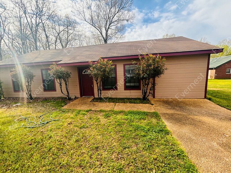 Foto principal - 1460 May Ave