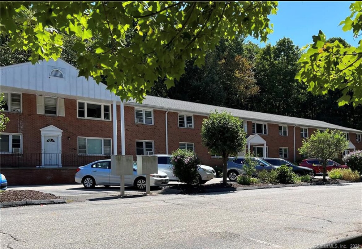 Foto principal - 56 Wakelee Ave Exd
