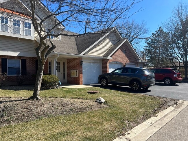 Building Photo - 1317 E Evergreen Dr