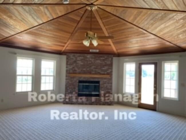 Building Photo - 5481 Mendes Ct