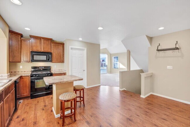 Foto del edificio - 5293 N Dunkirk St