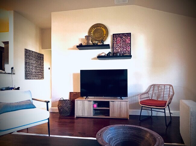 Foto del edificio - 2610 S Jackson Ave