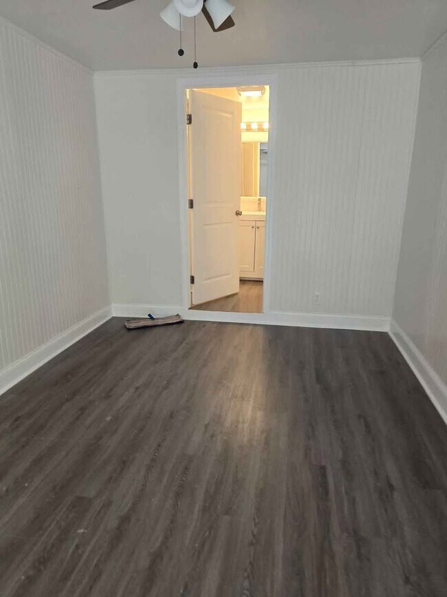 Building Photo - 228 Varnes Ln