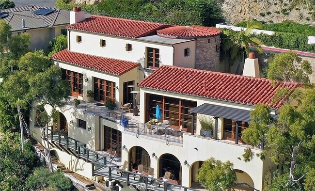 Foto del edificio - 1131 Emerald Bay