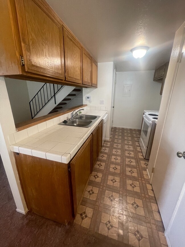 Building Photo - 2061 N Avenida Refugio