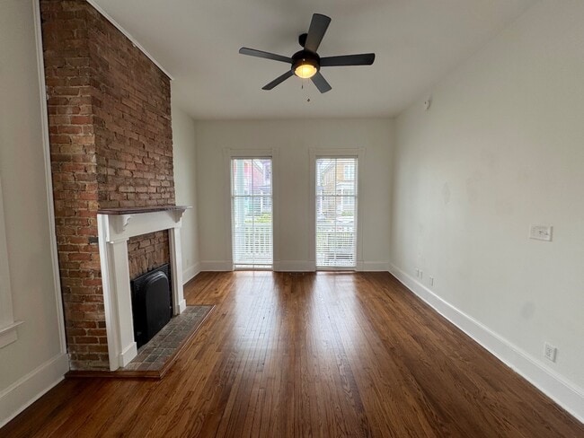 Building Photo - 20 E 40th St