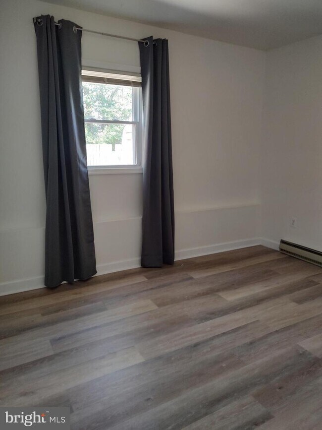 Foto del edificio - 1821 Parkside Dr