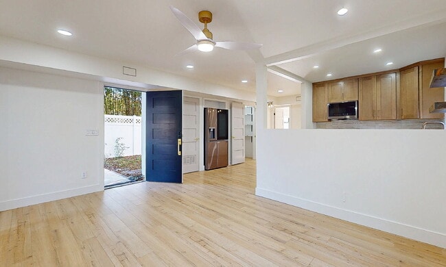 For Rent – Newly Renovated Modern Beach Du... - For Rent – Newly Renovated Modern Beach Du... Apartment